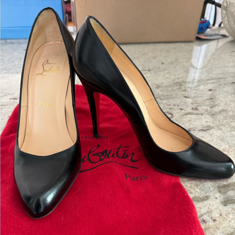 Christian Louboutin Classic Simple Pump 8.5 - Picture 9 of 16